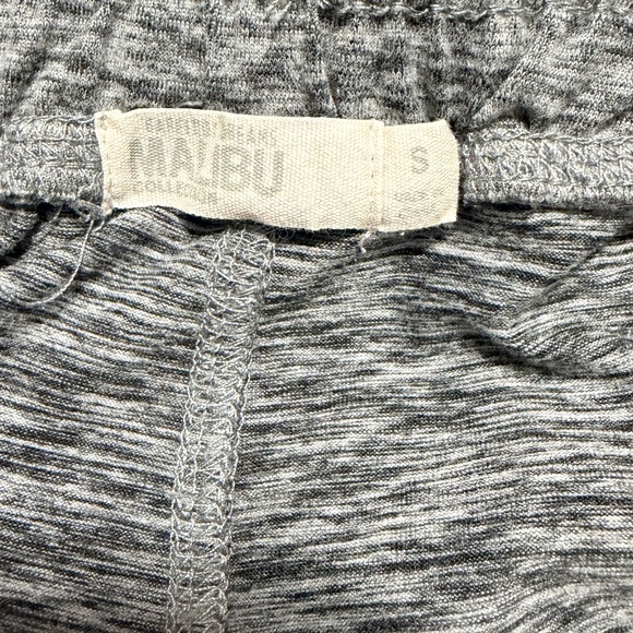 Barefoot Dreams Malibu Collection Butterchic Knit Jogger Size Small - Picture 9 of 10